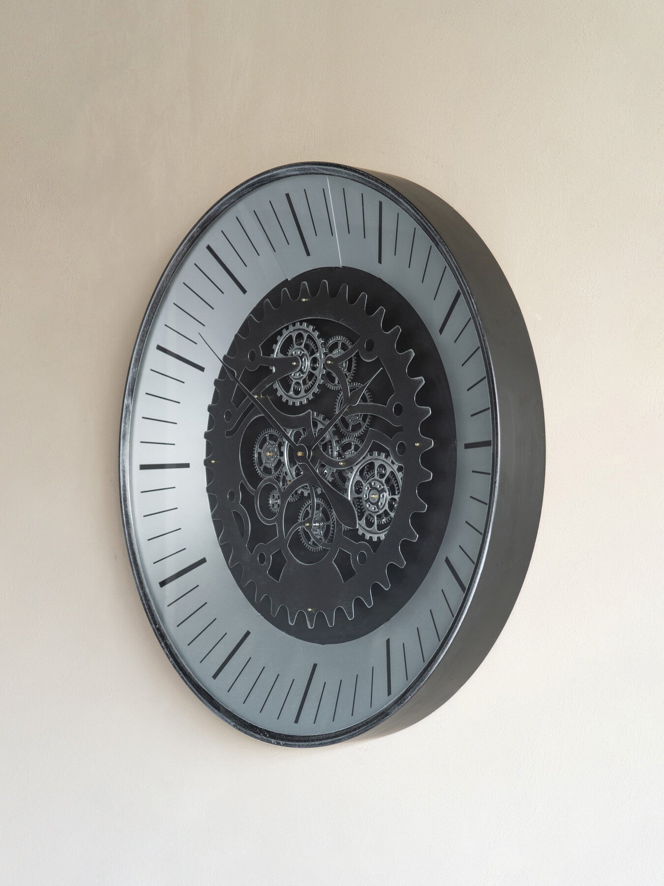 Palladium Wall Clock with moving Dials Black N