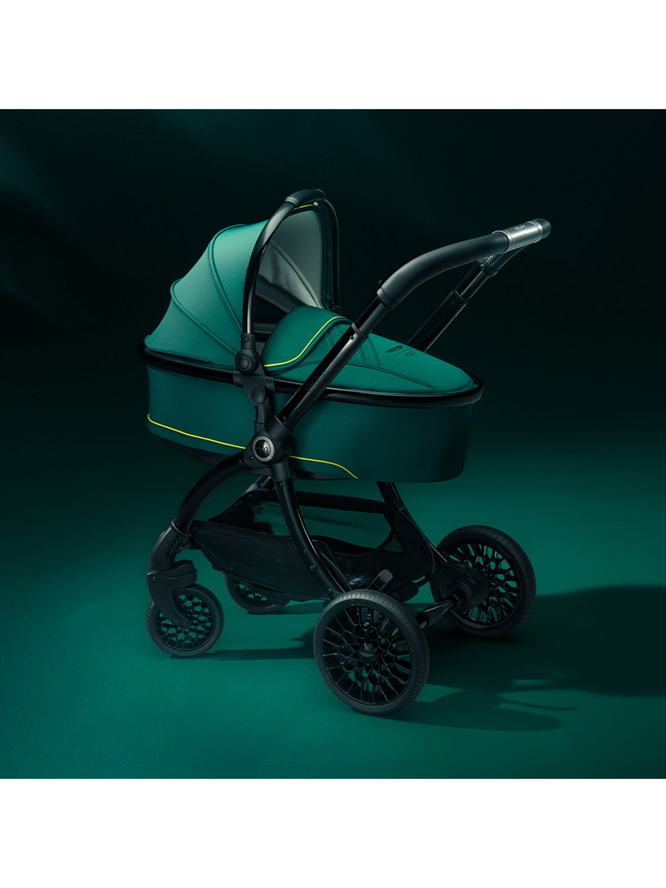 Luxury Egg3 x Aston Martin Stroller & Carrycot Set in Performance Green – Limited Edition