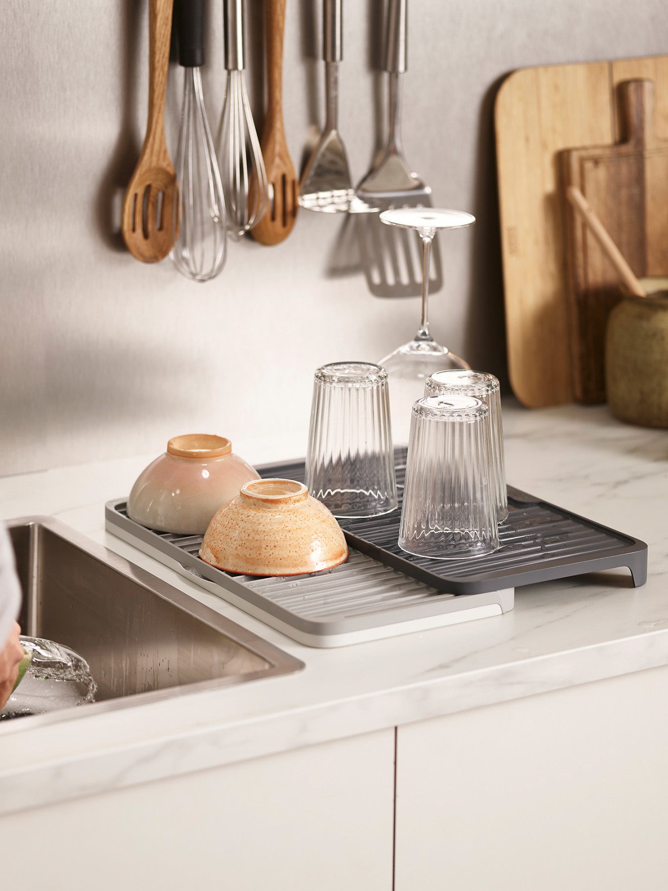 Tier Expandable Draining Mat