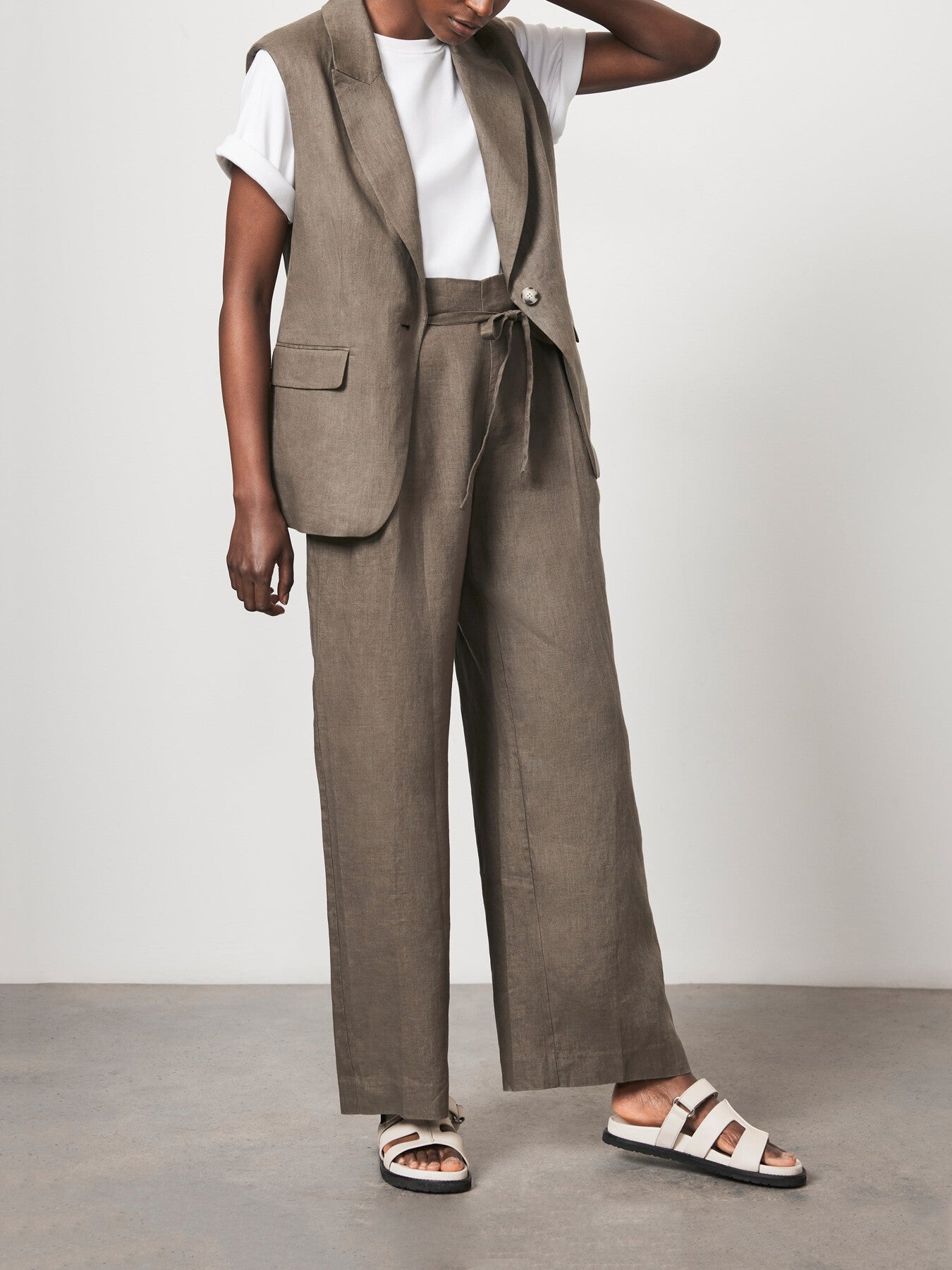 Linen Belted Trousers
