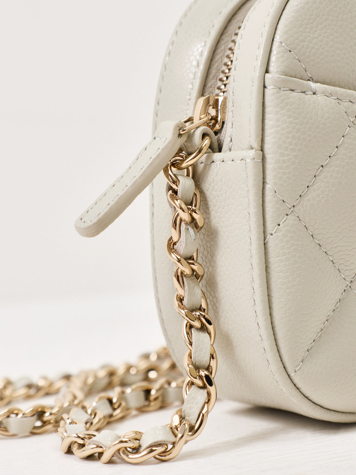 Coach Quilted Grained Calfskin Camera Case Shoulder Bag – White