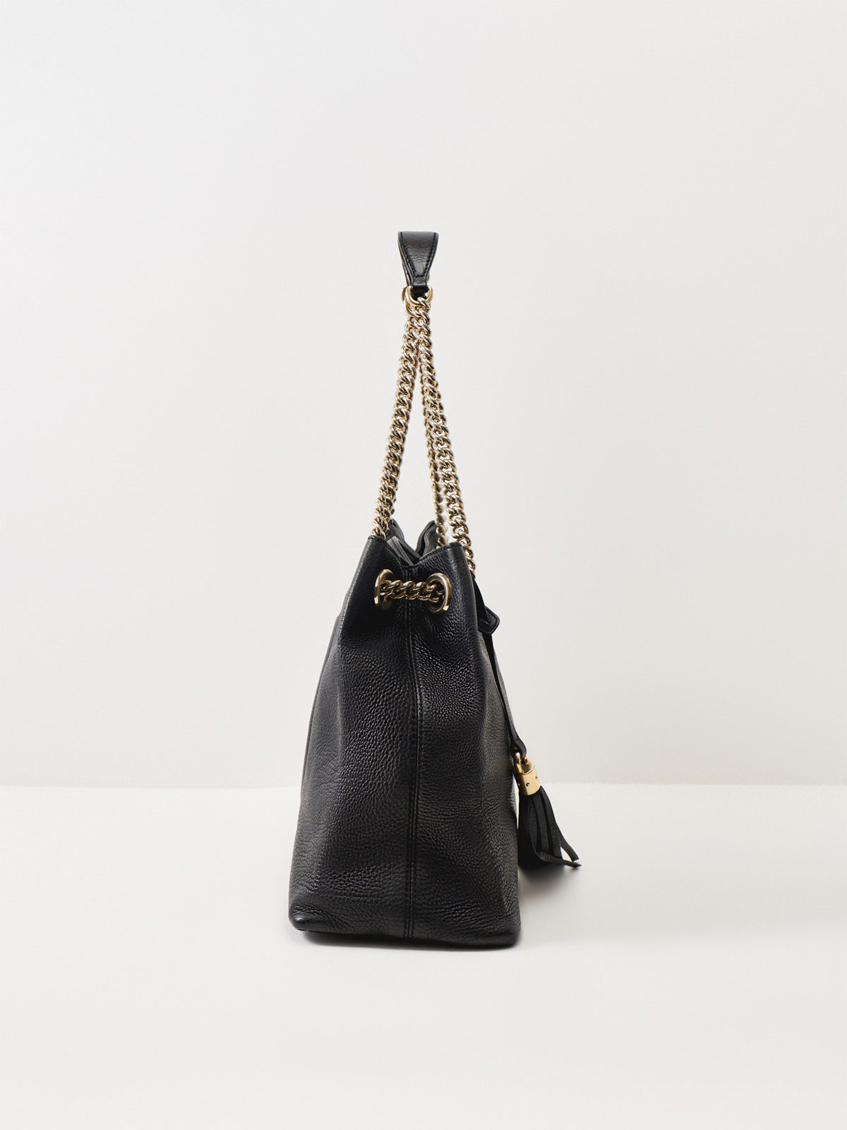 Gucci Soho Pebble Calfskin Chain Tote – Black