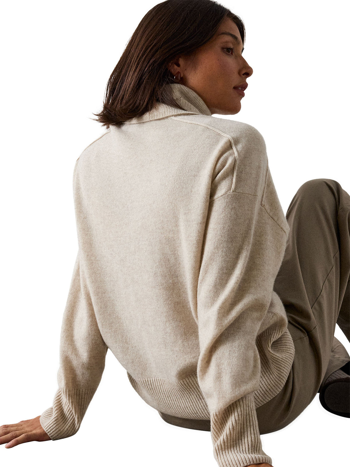 Cashmere Seam Roll Neck Knit