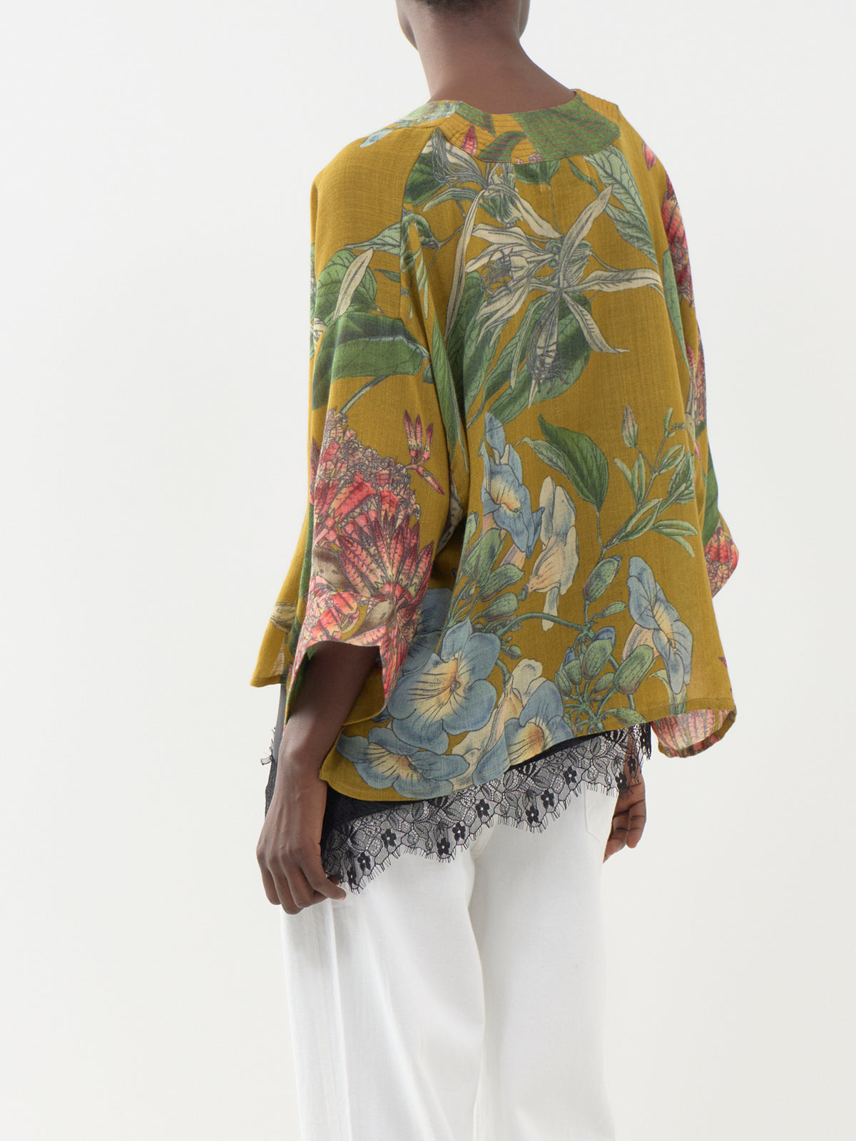 Rhodoleia 100% Wool Kimono