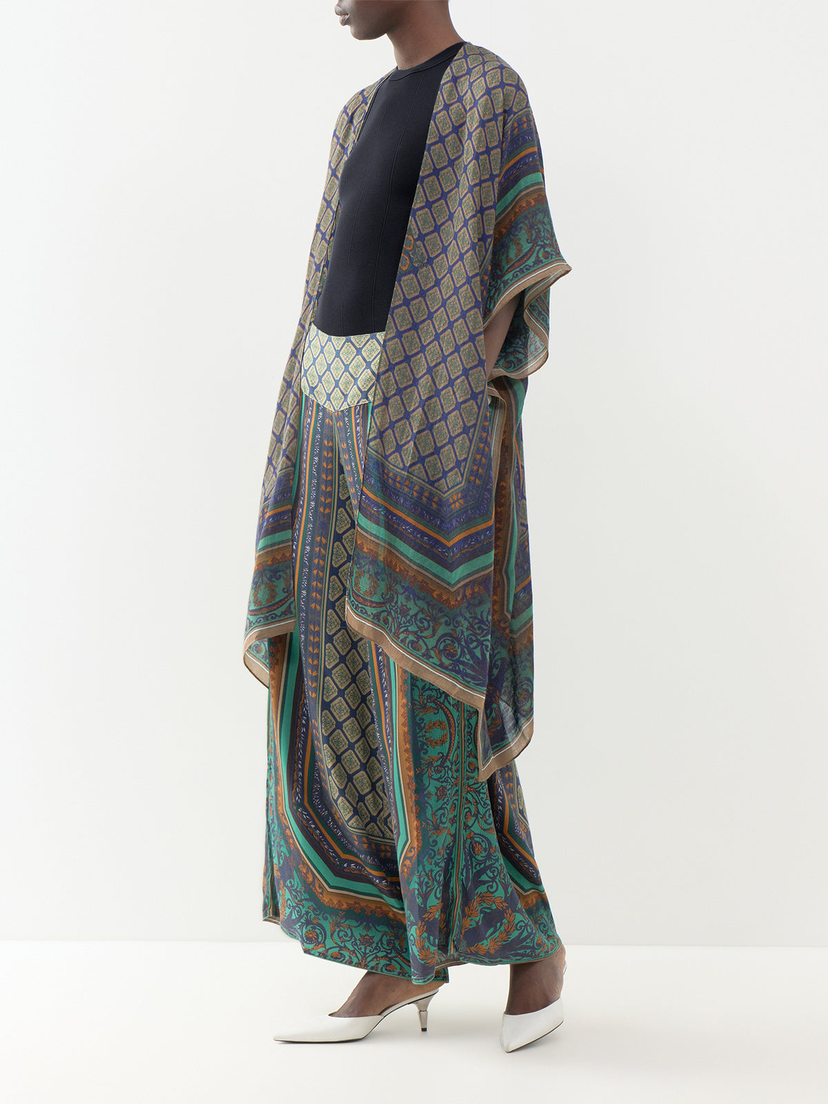 Amulet 100% Wool Throwover