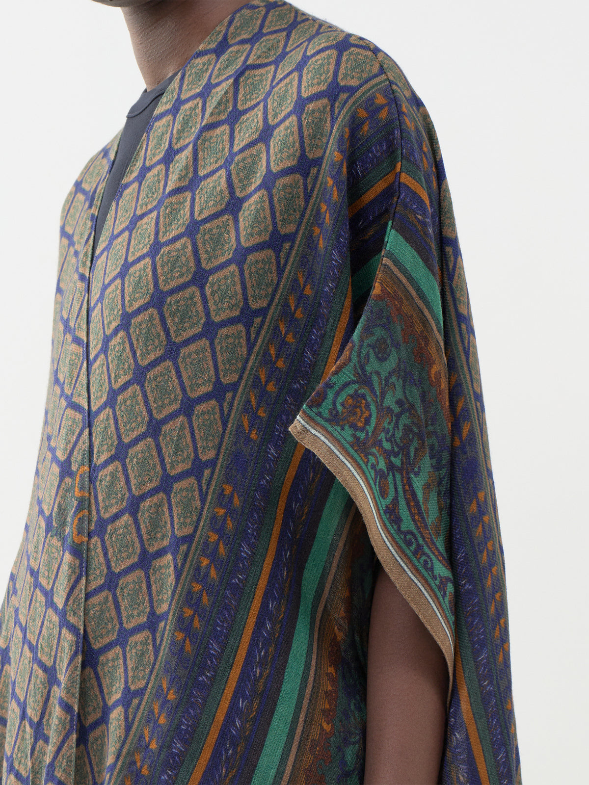 Amulet 100% Wool Throwover