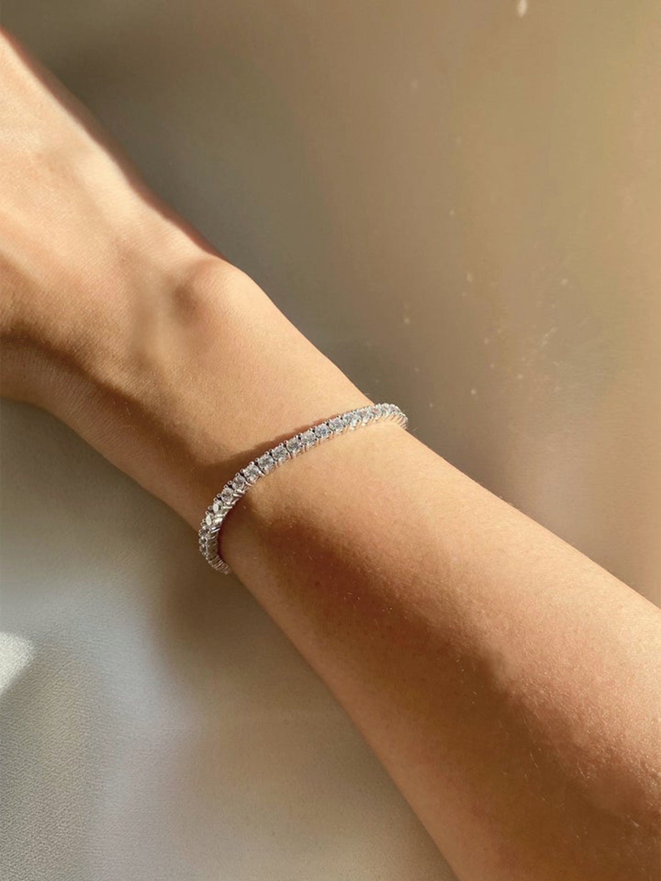 Vianne Round Prong Tennis Bracelet