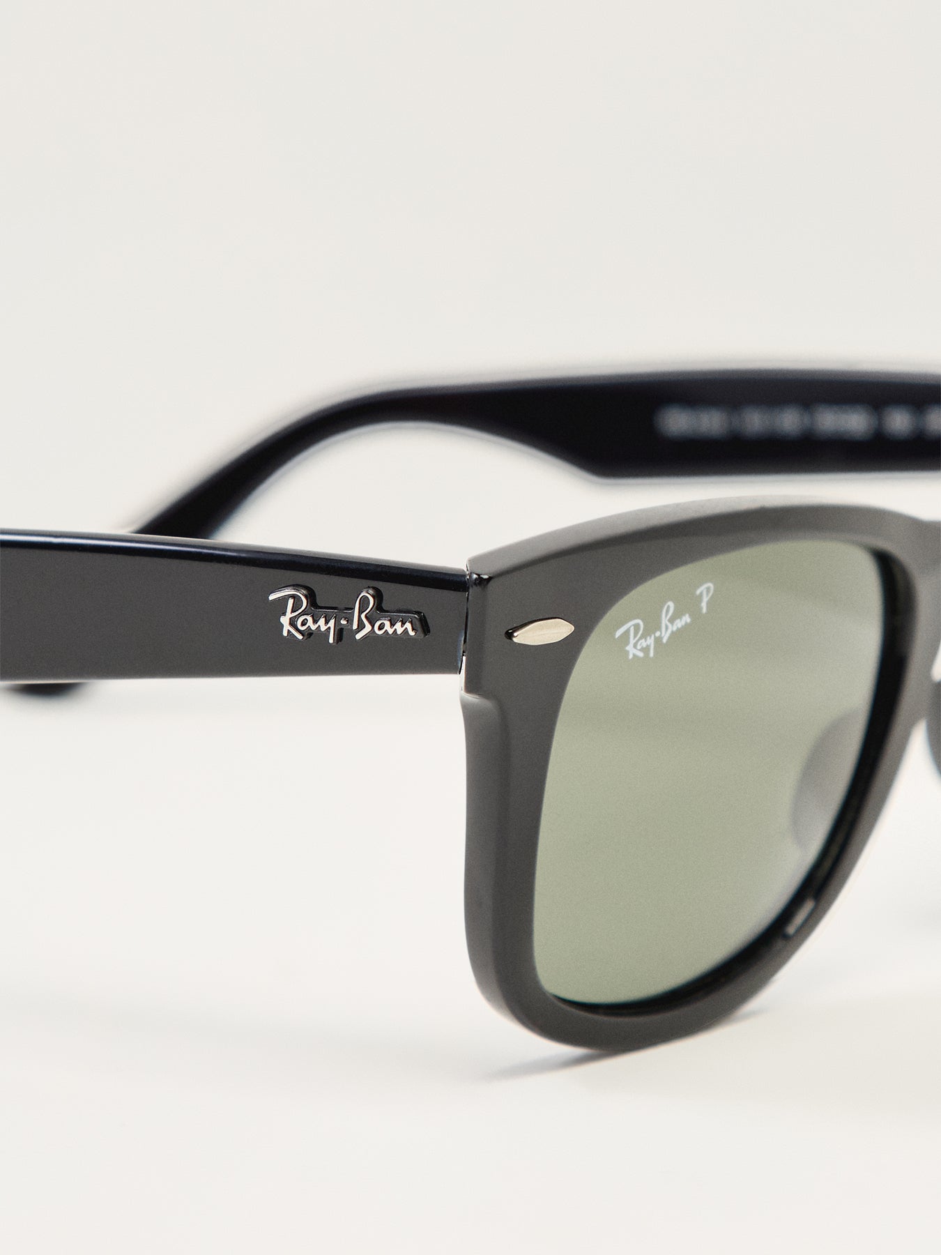 RB4340 Wayfarer Ease Sunglasses