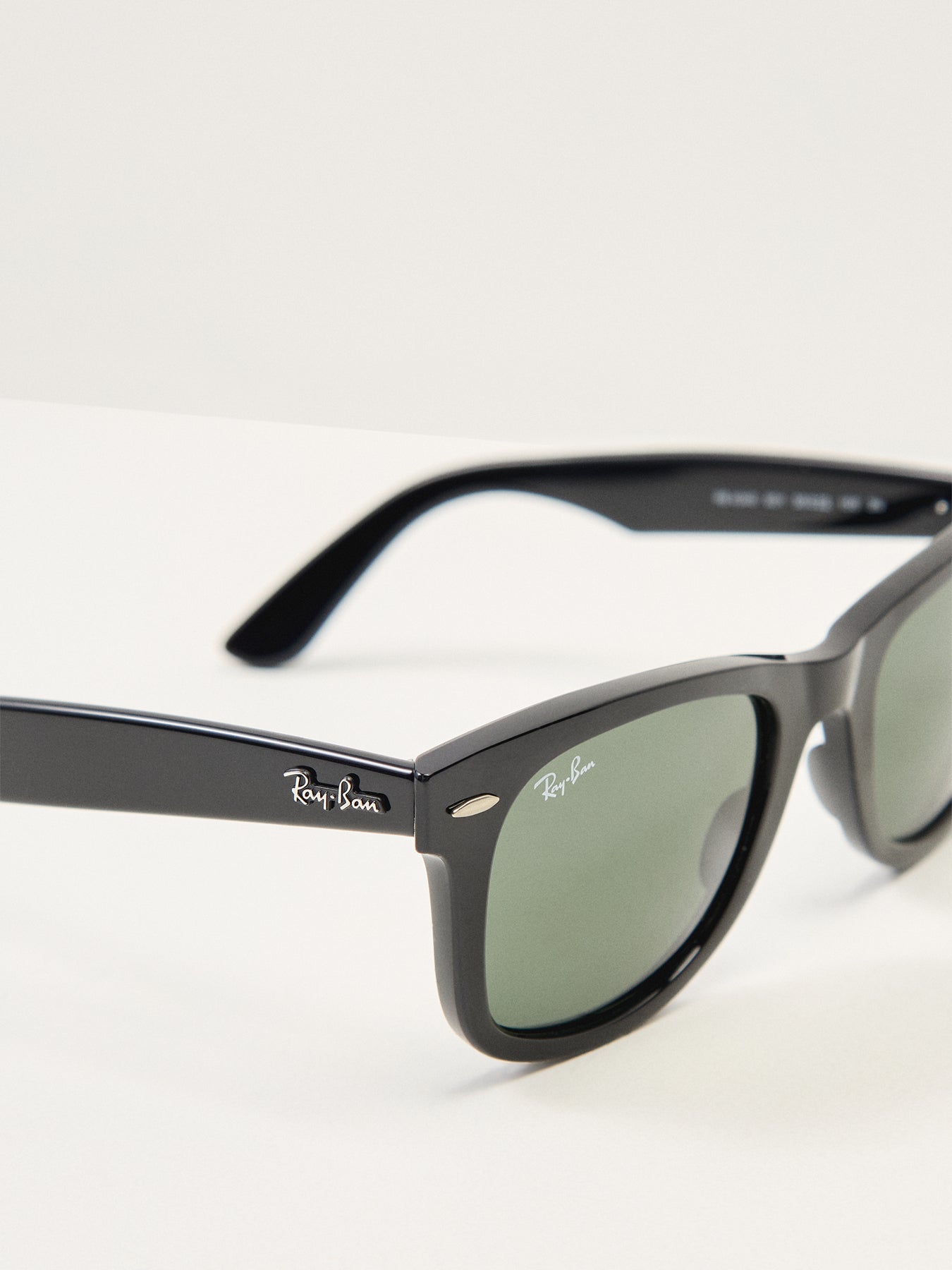 RB4340 Wayfarer Ease Sunglasses