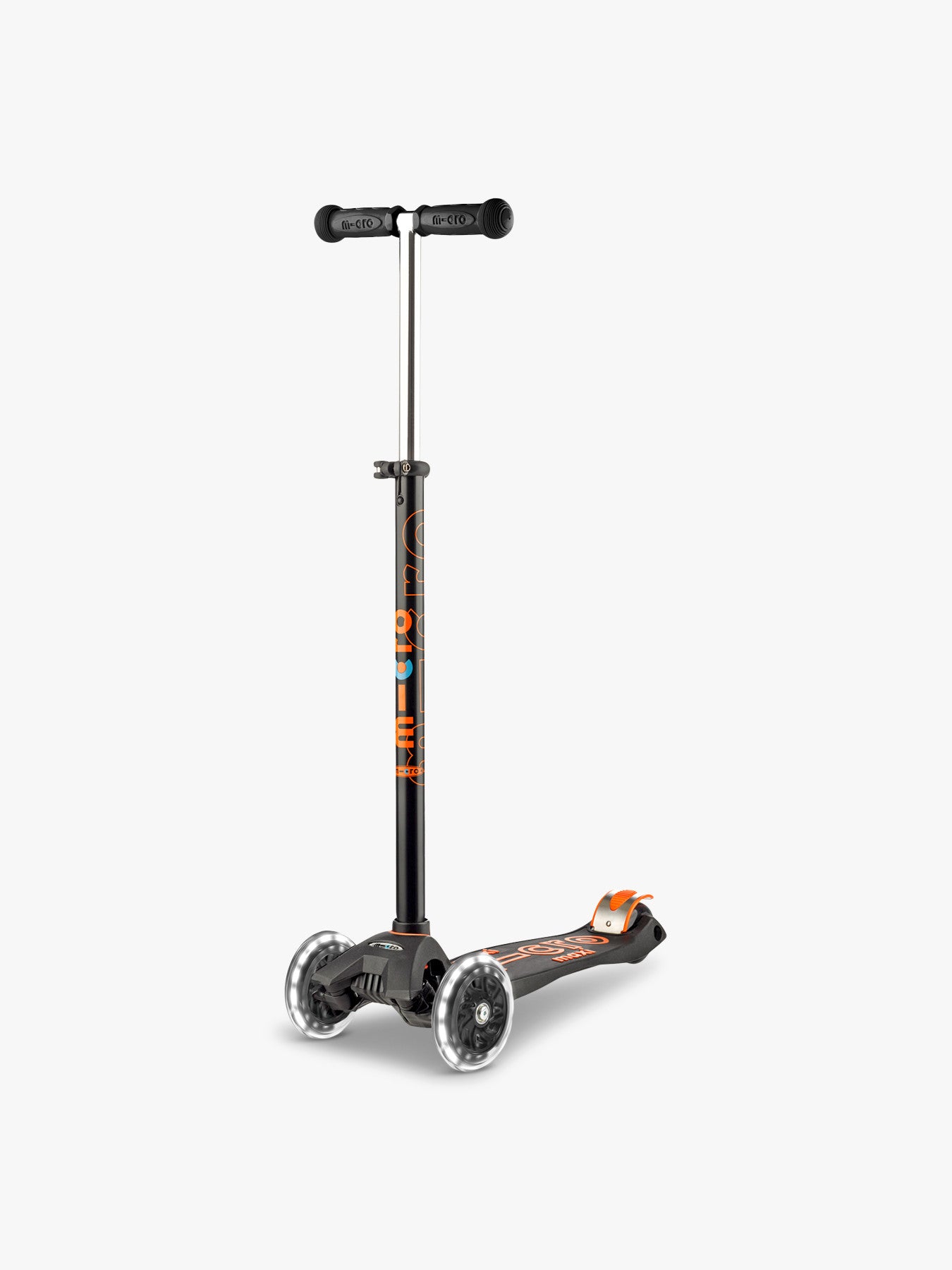 Maxi Micro Deluxe LED Scooter