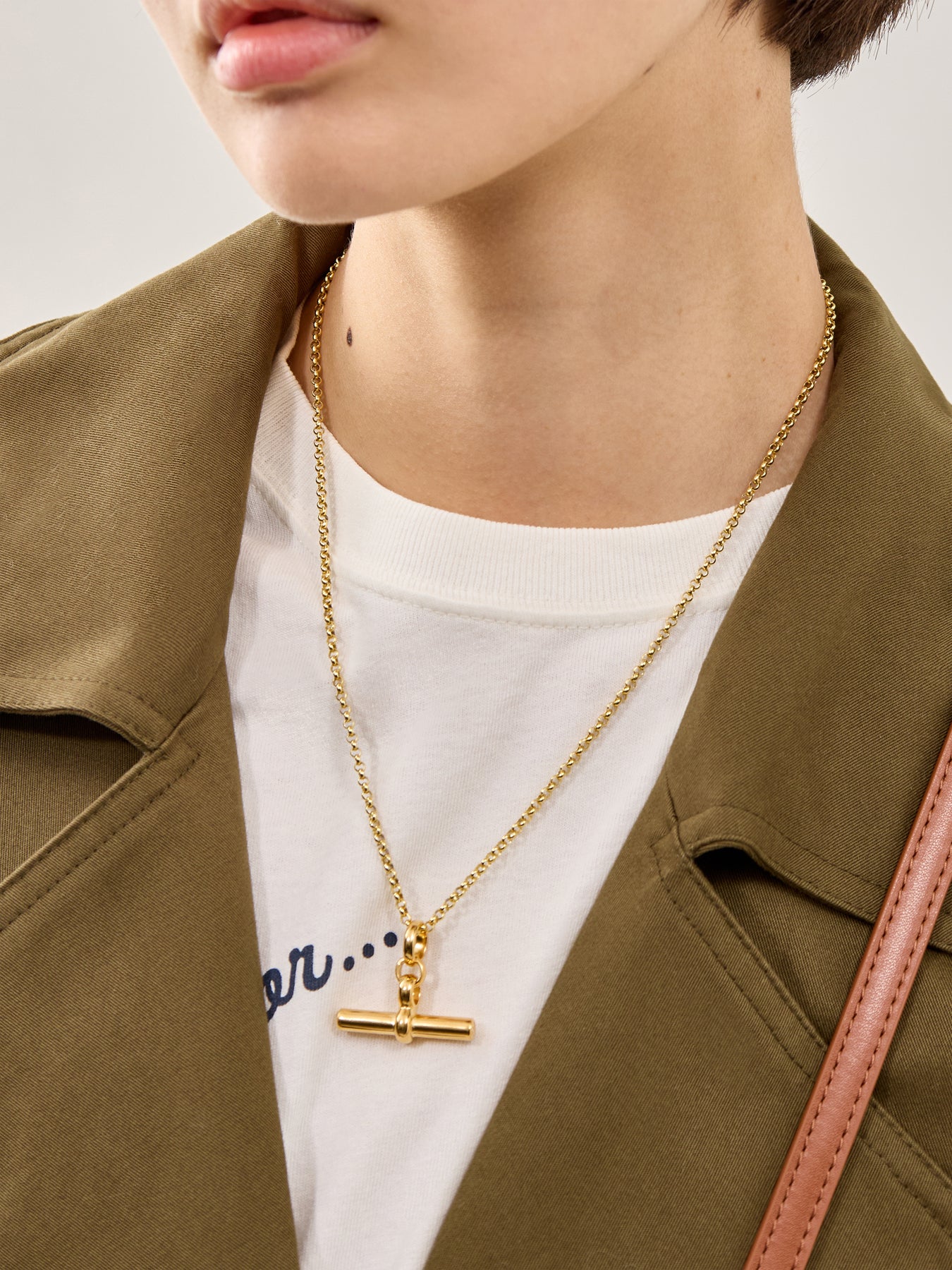 Medium T-Bar on Belcher NL (GOLD)