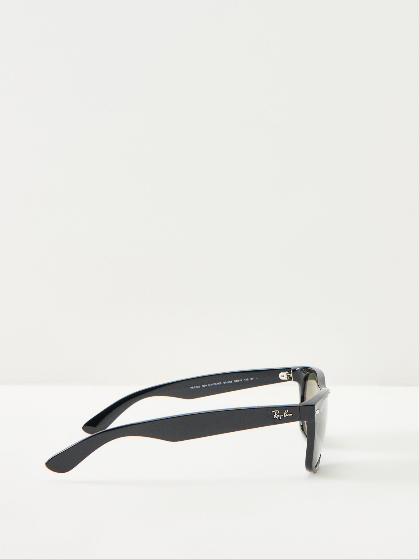 New Wayfarer Classic Sunglasses Black