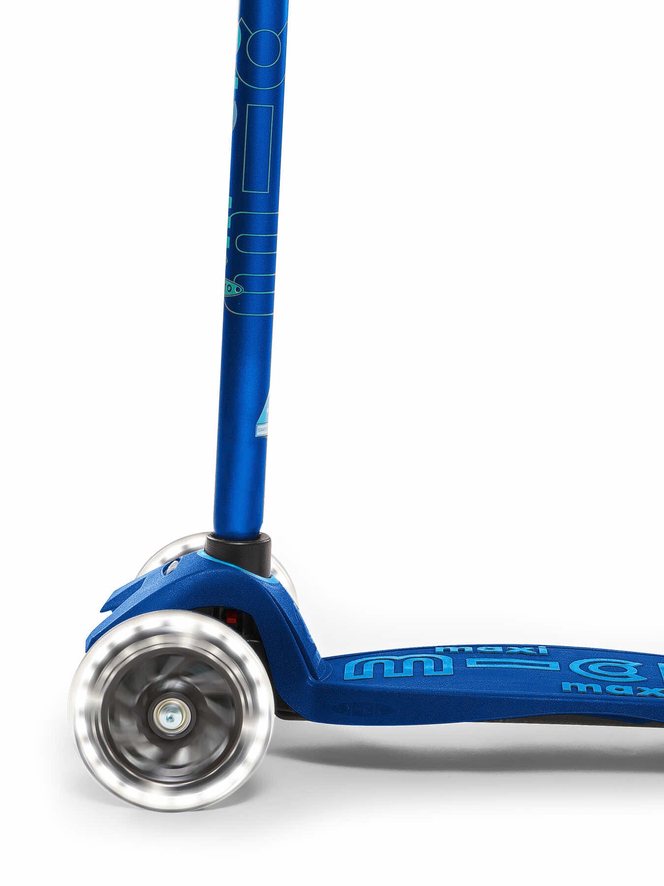 Maxi Micro Led Deluxe Scooter