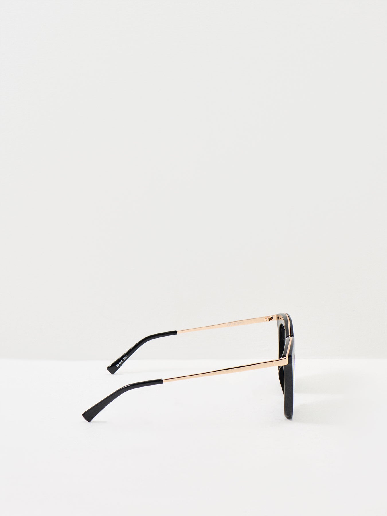 LSP1802484 Caliente Sunglasses