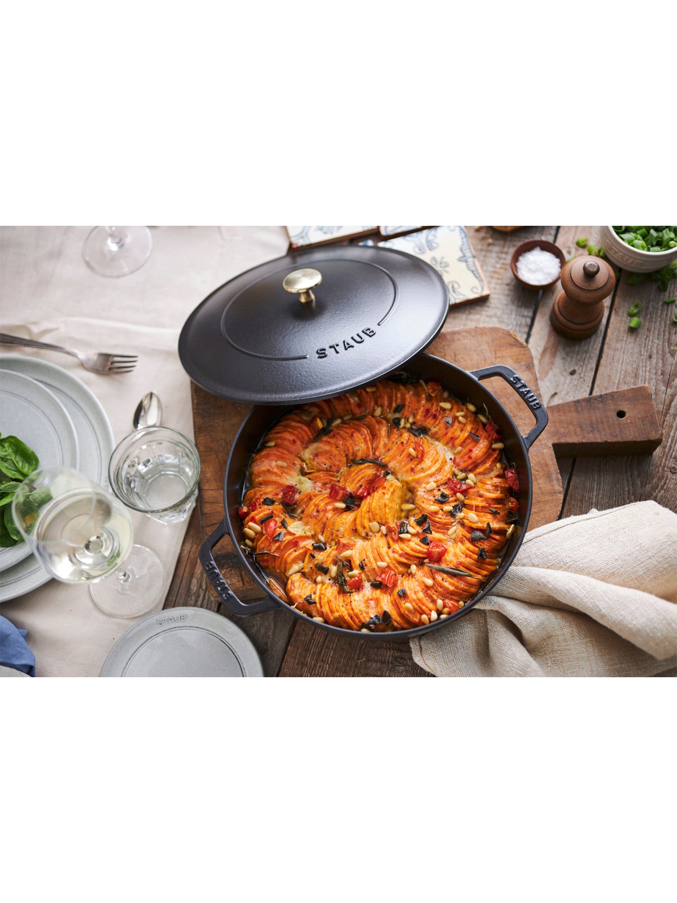 Round Saute Pan Chistera with Lid 28cm