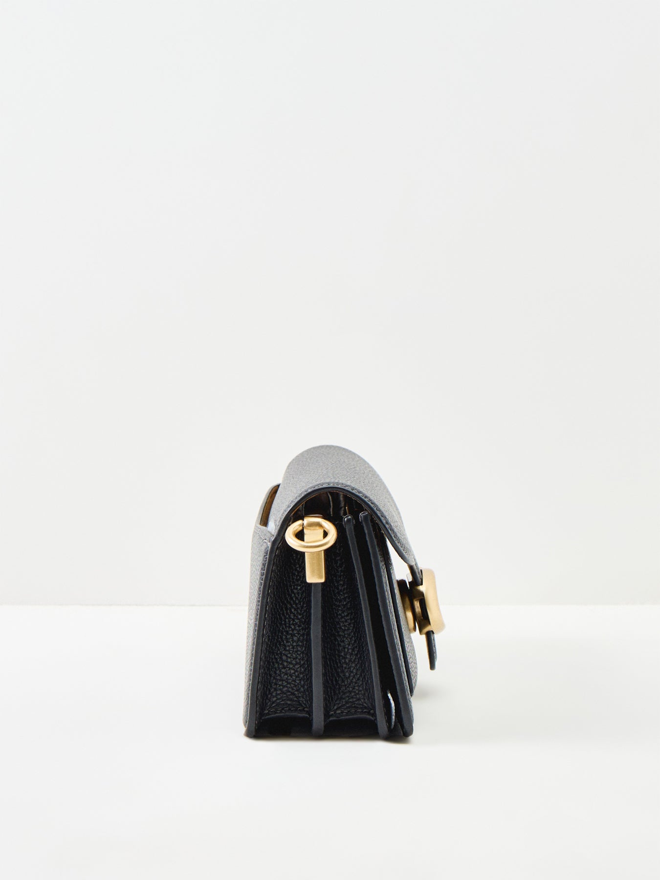 Tabby 26 Leather Shoulder Bag Black – Fenwick