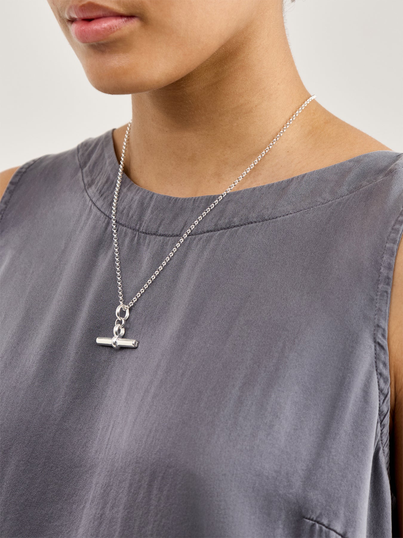 Medium Silver T-Bar on Belcher Chain Necklace