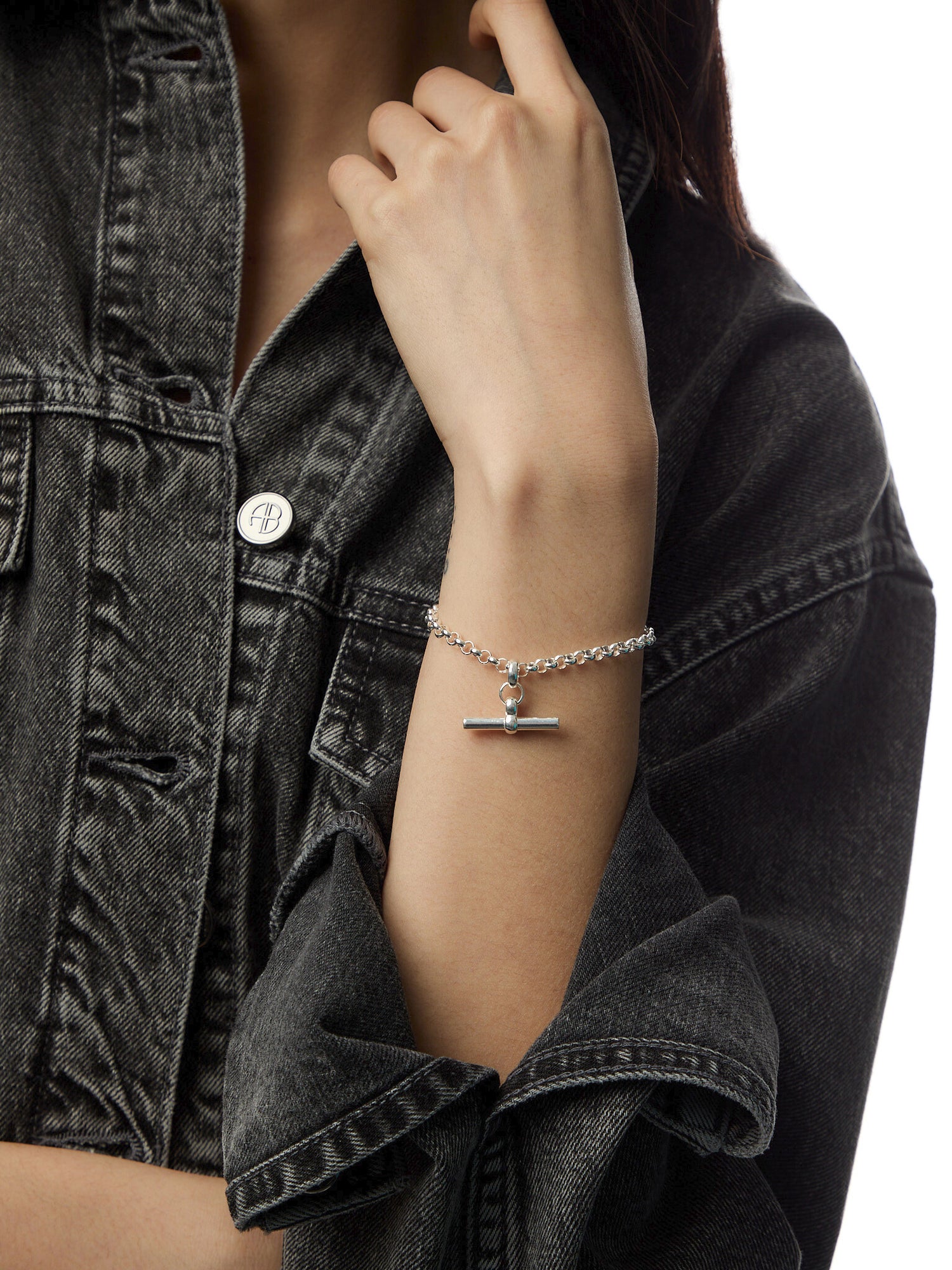 Belcher with T-Bar Bracelet