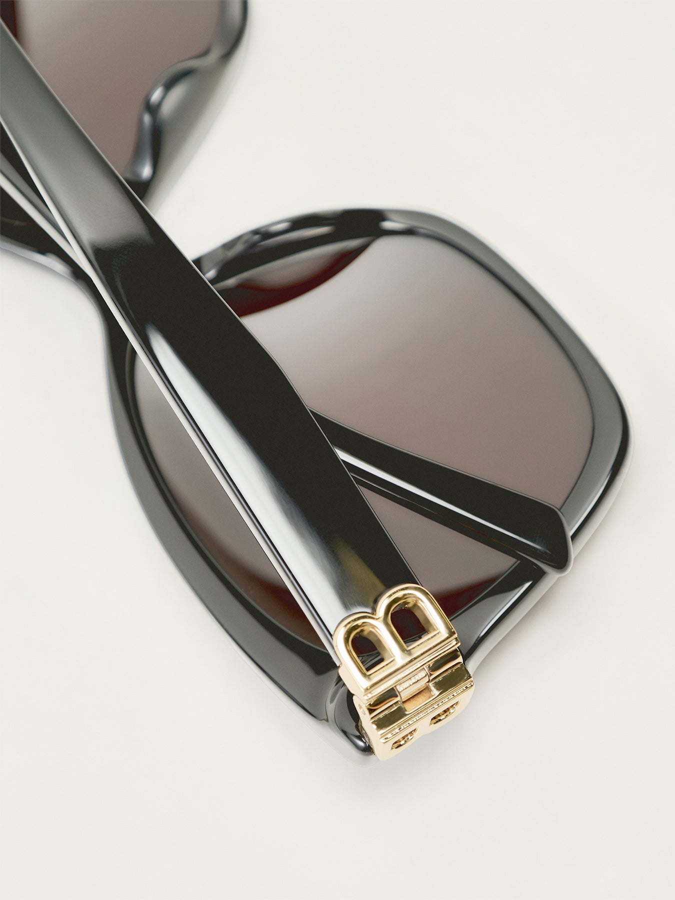 BB0102SA Square Butterfly Logo Arm Sunglasses