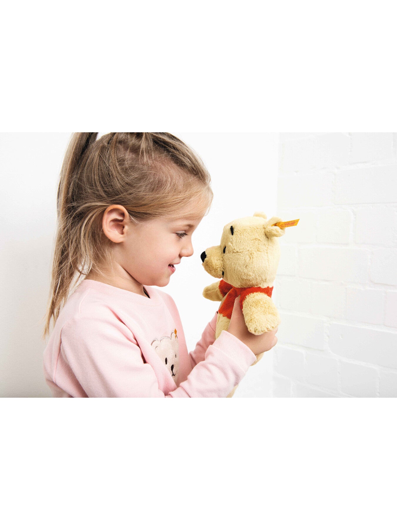 Disney Soft Cuddly Friends Winnie the Pooh Soft Toy