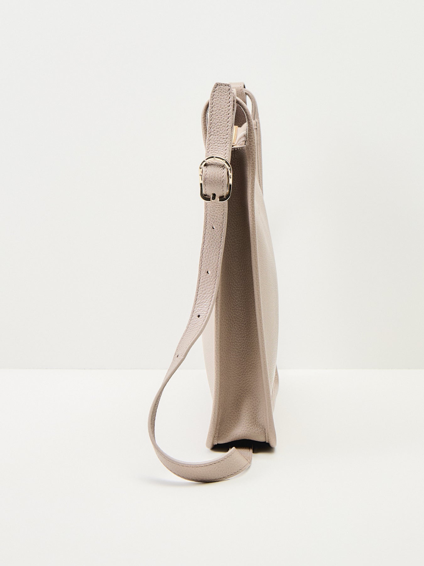 Le Foulonné Medium Crossbody Bag Turtledove Leather