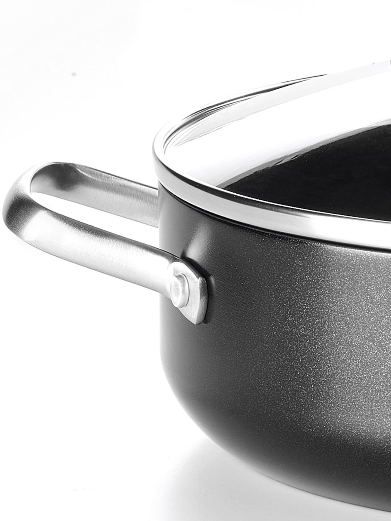 Covered Skillet with Stay-Cool Handle Black