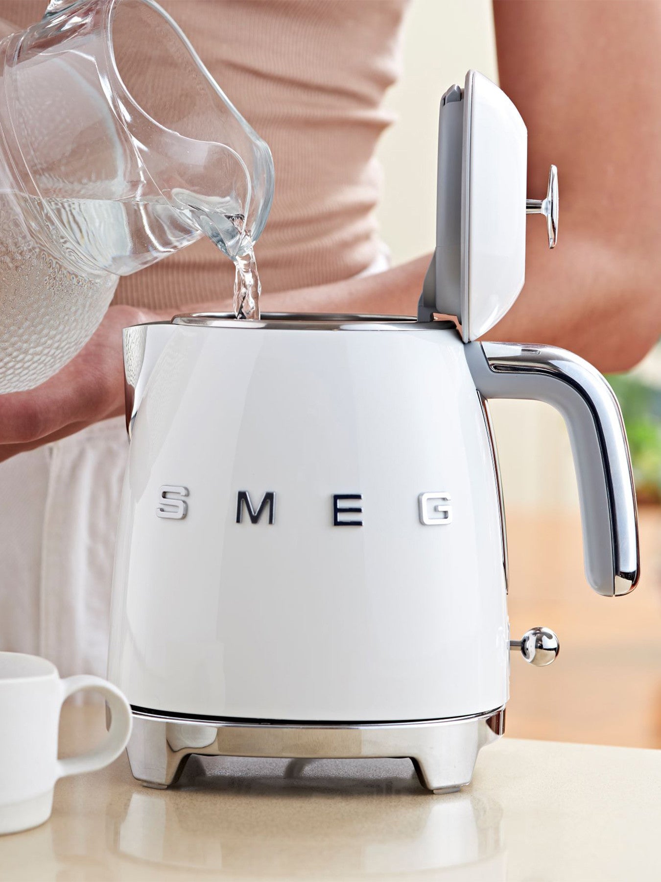 KLF05 Mini Cordless Electric Kettle 0.8L