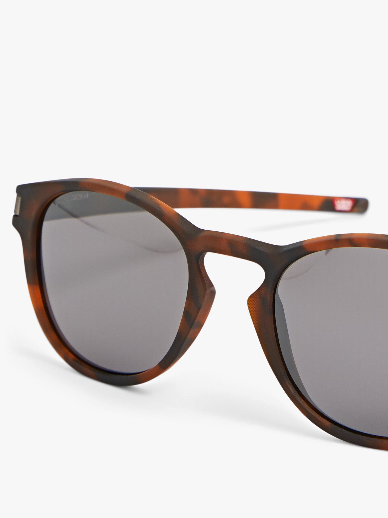 0OO9265 Latch Sunglasses
