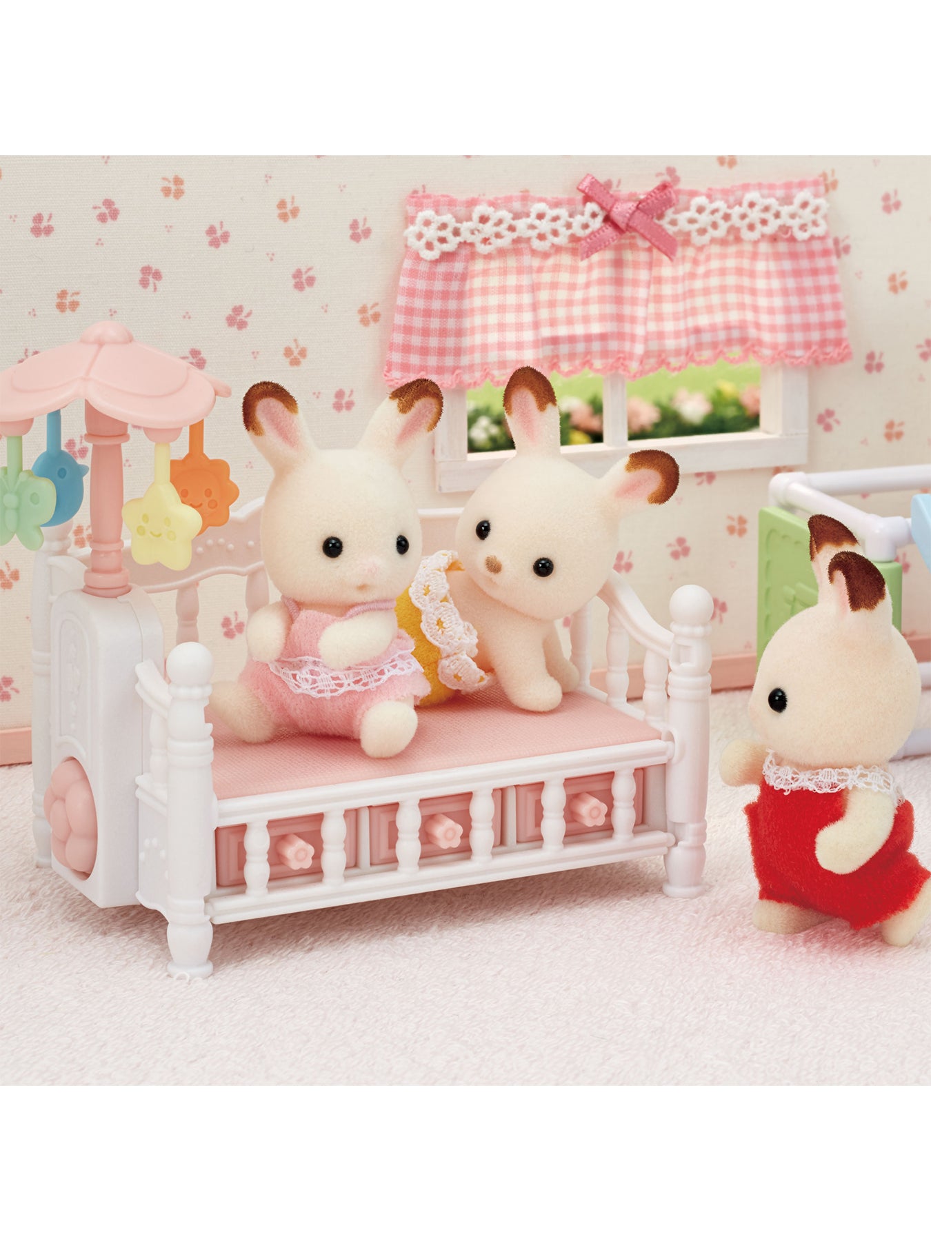 Crib With Mobile Play Set