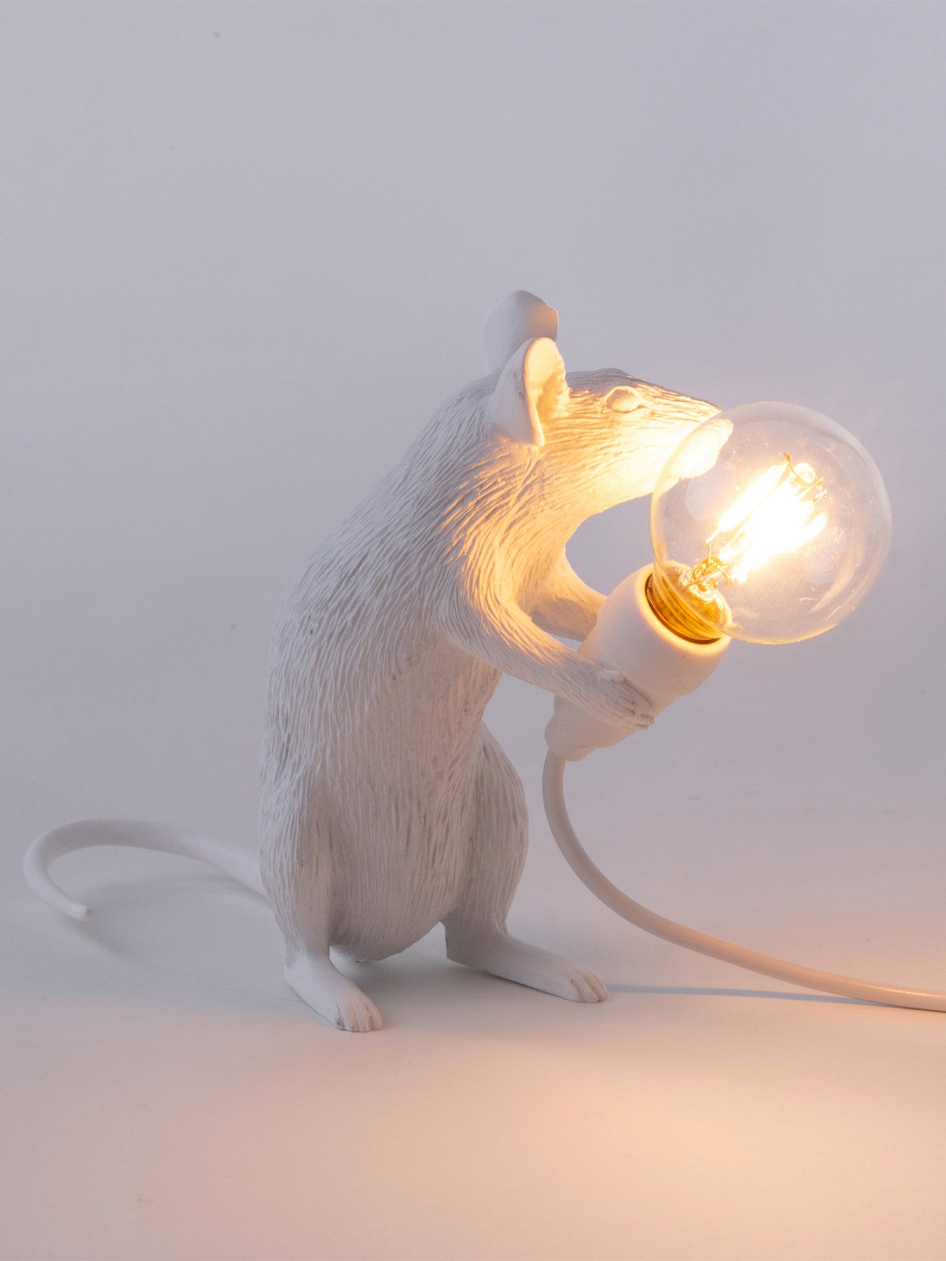 Mac Sitting Mouse Lamp