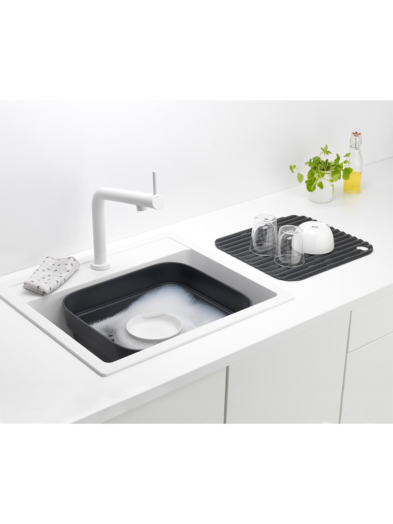 SinkSide Washing Up Bowl with Drying Tray