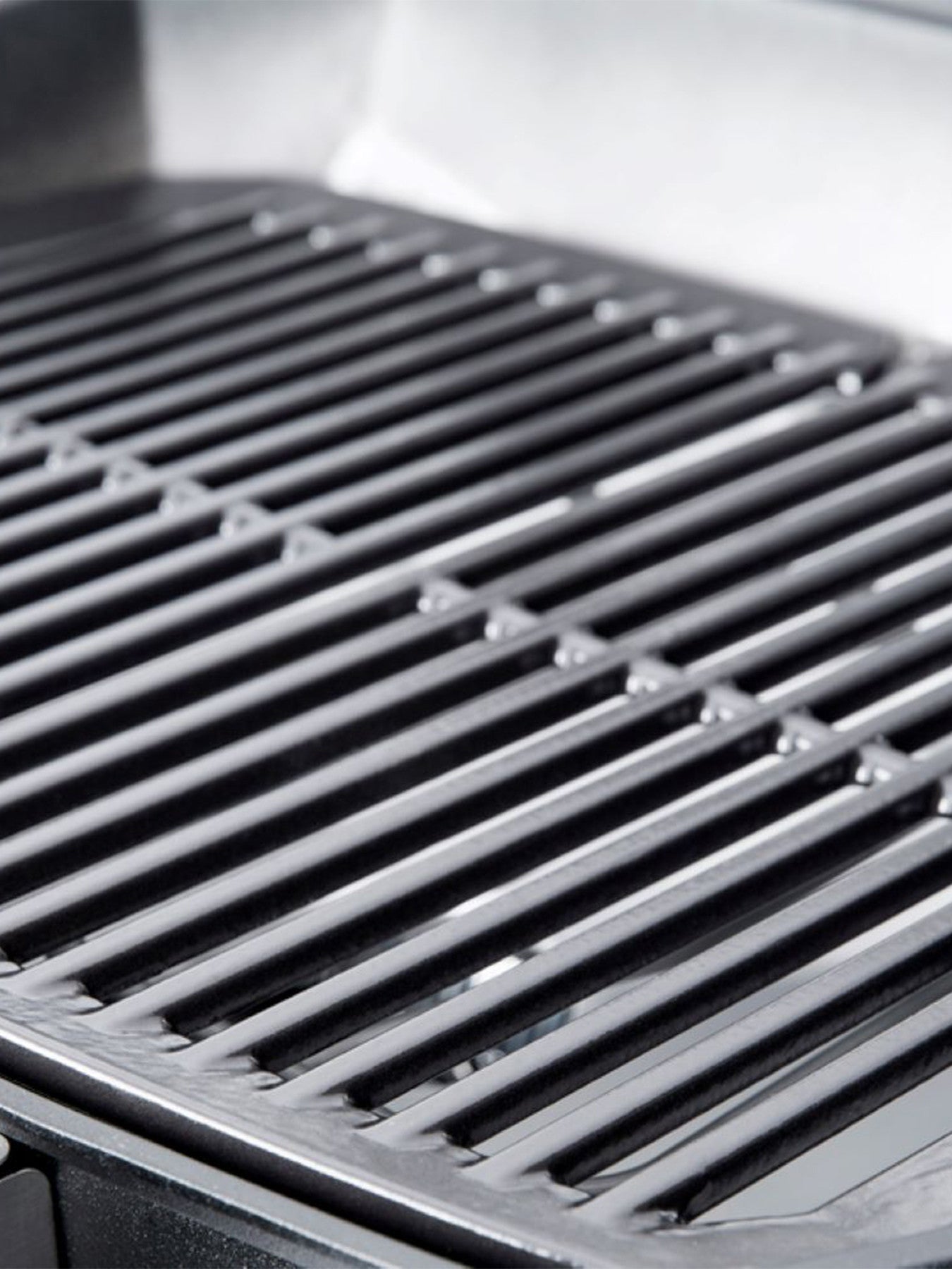 Pulse 2000 BBQ with Cart