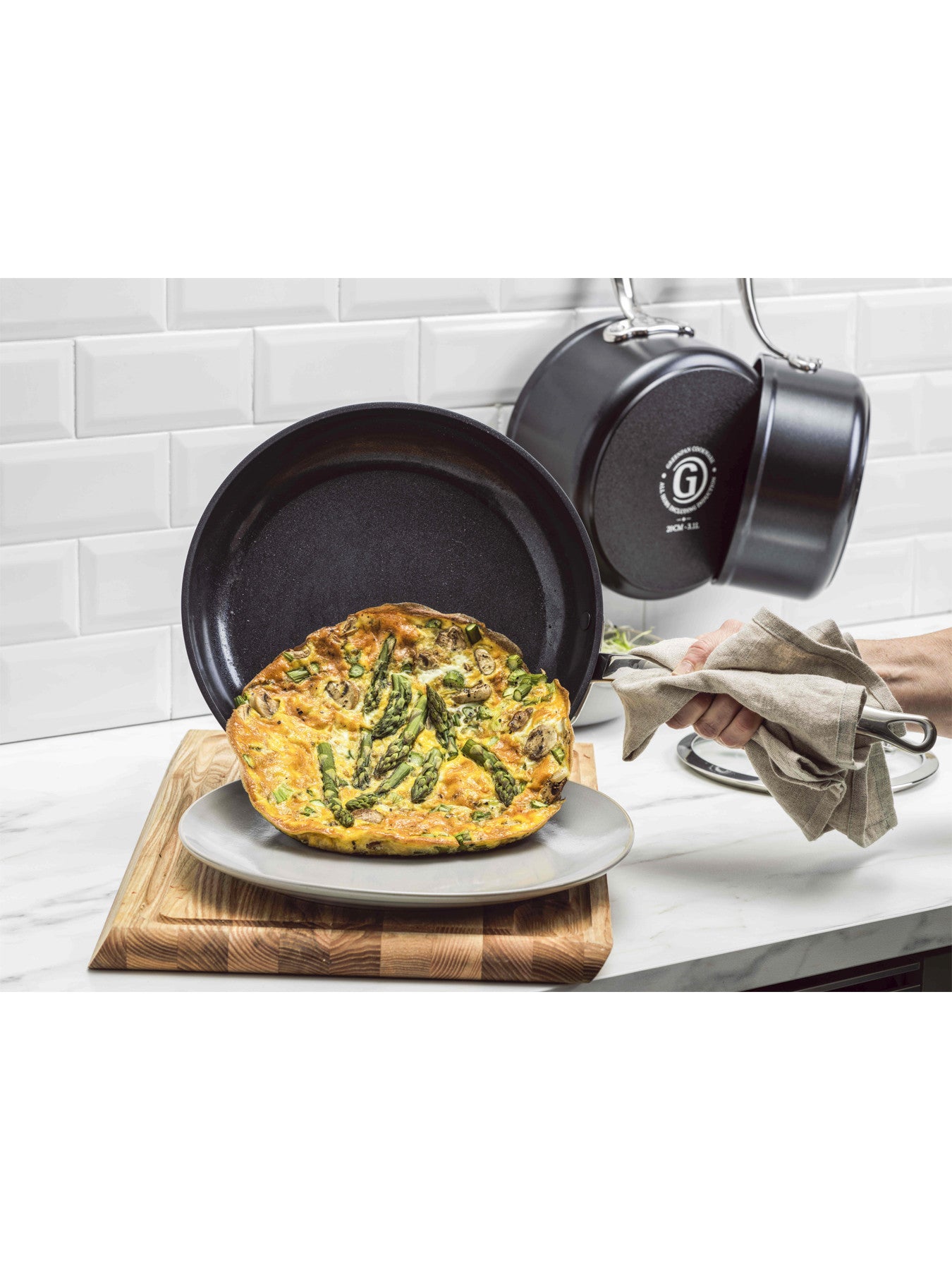 Barcelona Pro Heavy Guage Aluminium Frying Pan 20cm