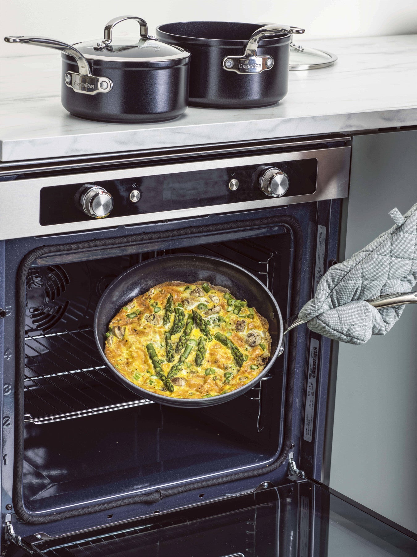 Barcelona Pro Heavy Guage Aluminium Frying Pan 20cm