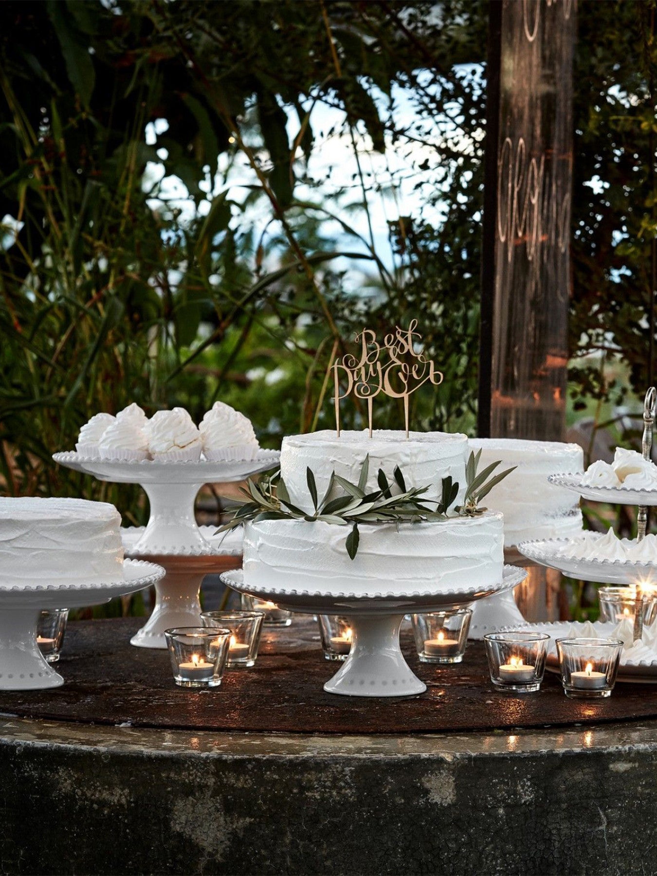 Pearl Footed Large Plate