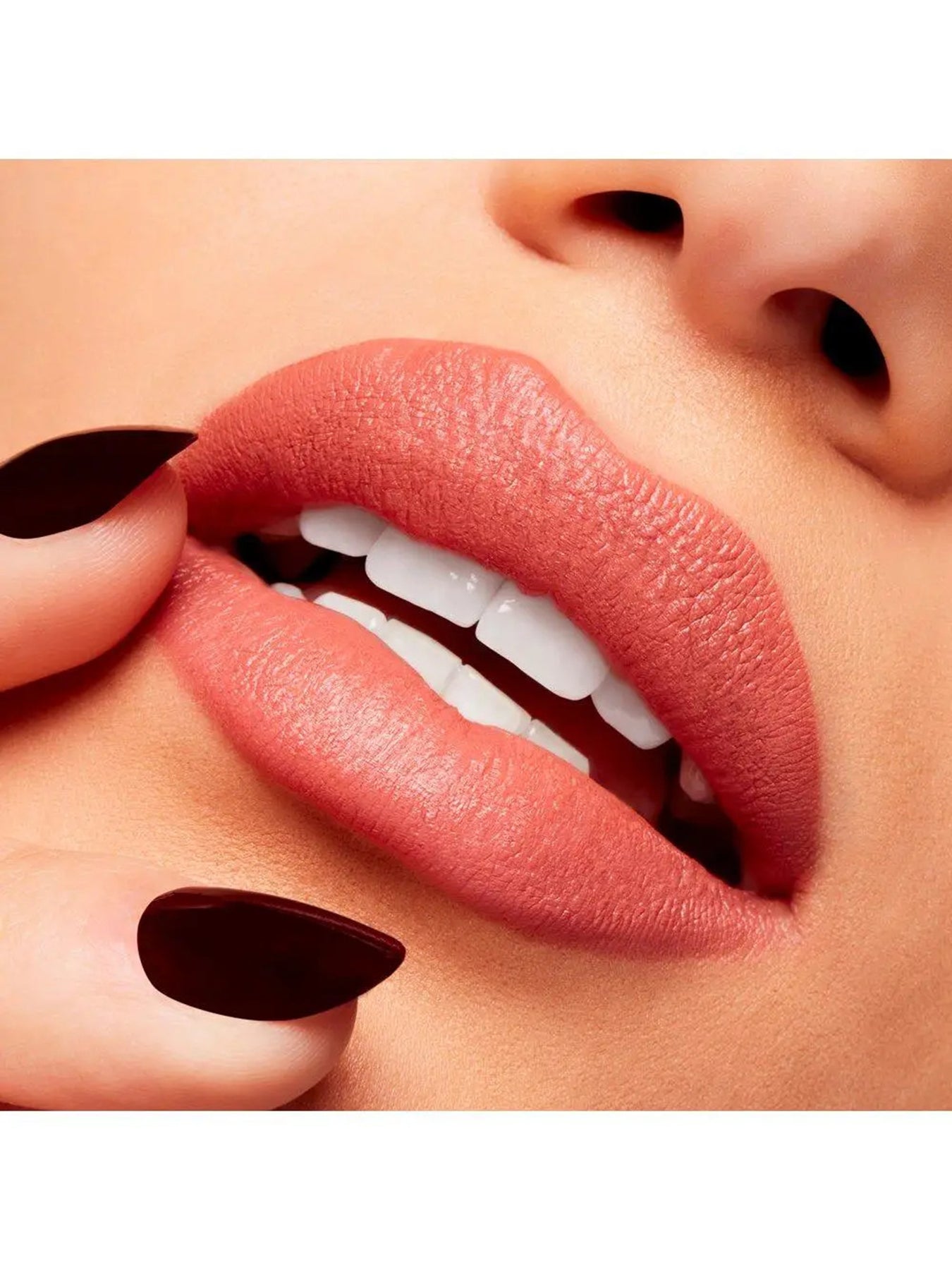 Powder Kiss Velvet Blur Lipstick