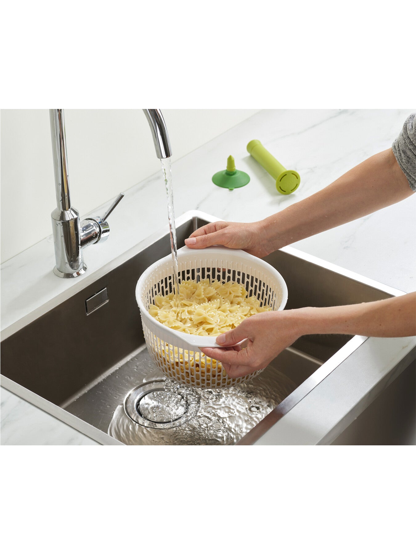 Spindola In Sink Salad Spinning Colander