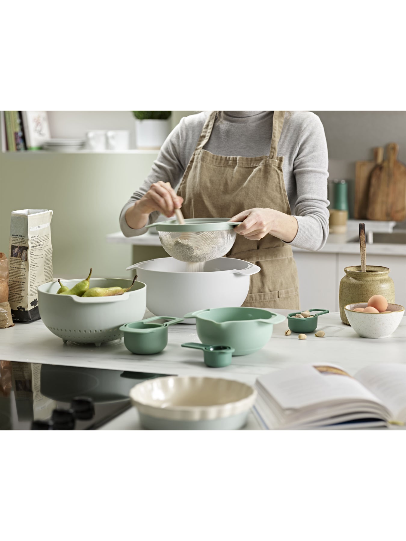 Nest 9 Plus 9 Piece Food Preparation Set Editions