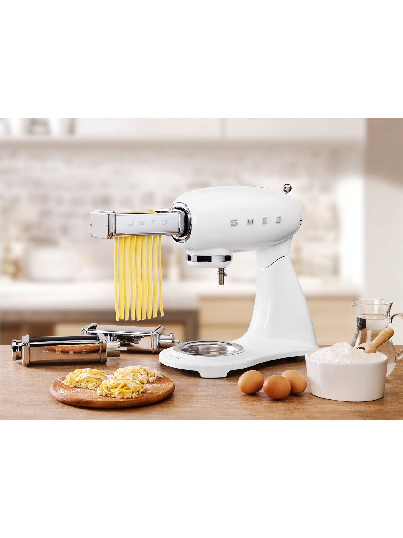 SMF03 Stand Mixer