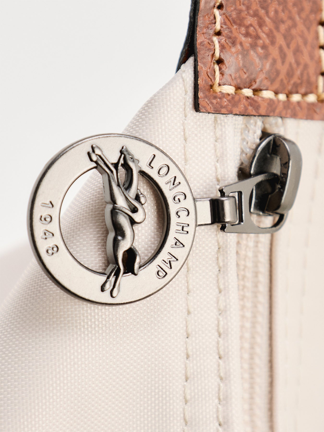 Le Pliage Original Medium Handbag Paper Recycled Canvas