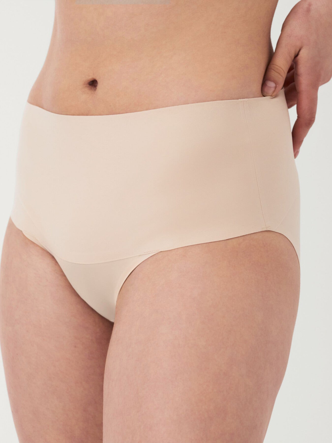 Undie-Tectable Brief