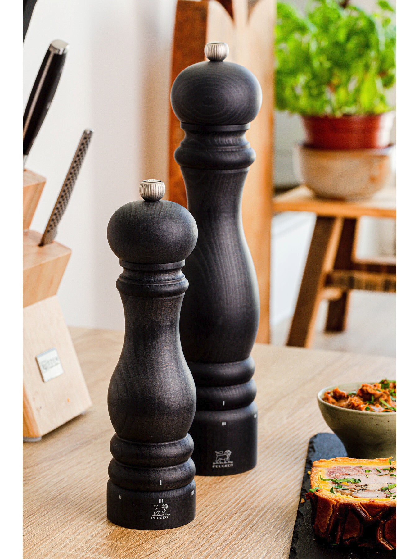 Nature Collection Paris Pepper Mill