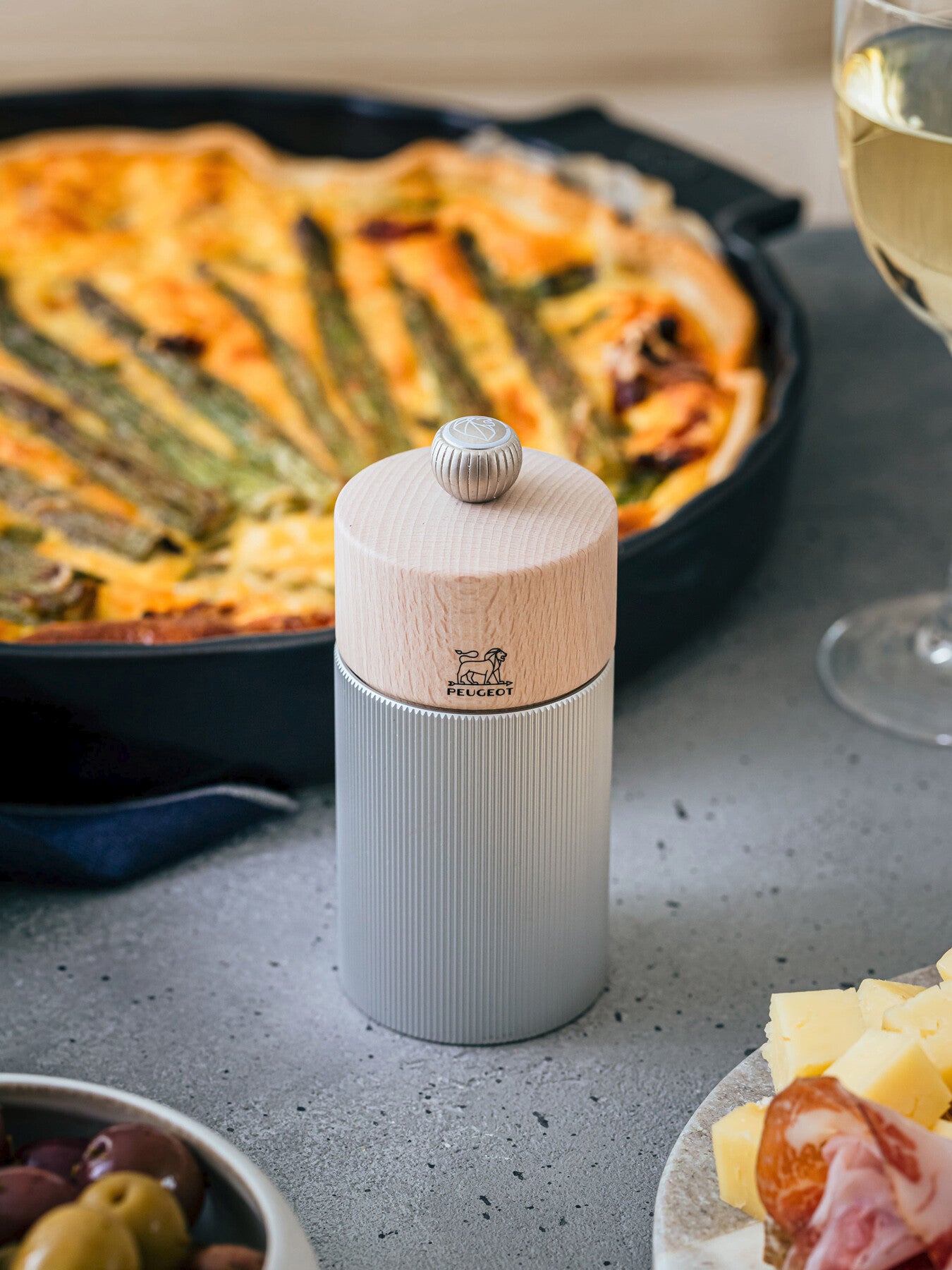 Line Aluminium Pepper Mill