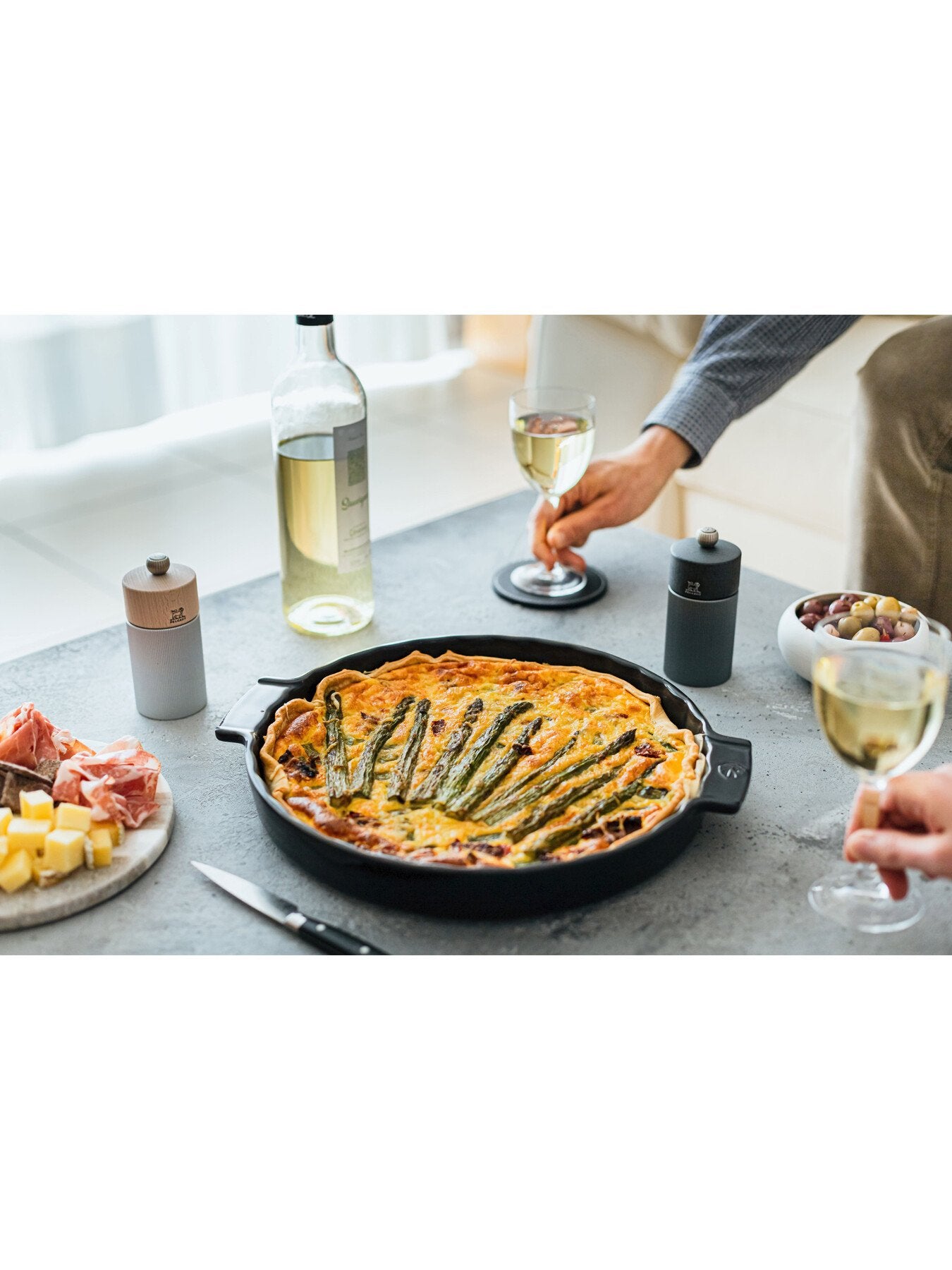 Line Carbon Pepper Mill