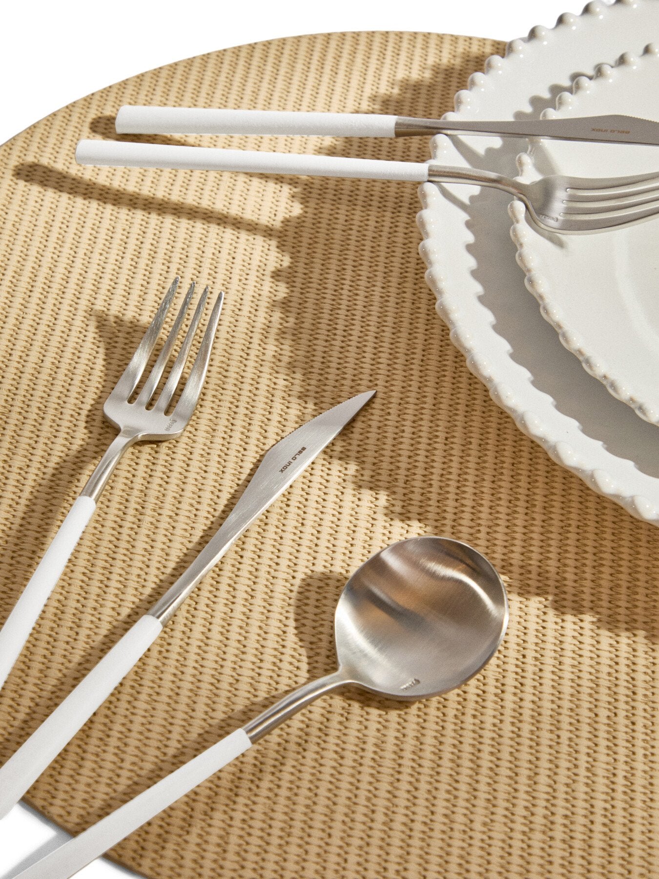 Neo 16 Piece Cutlery