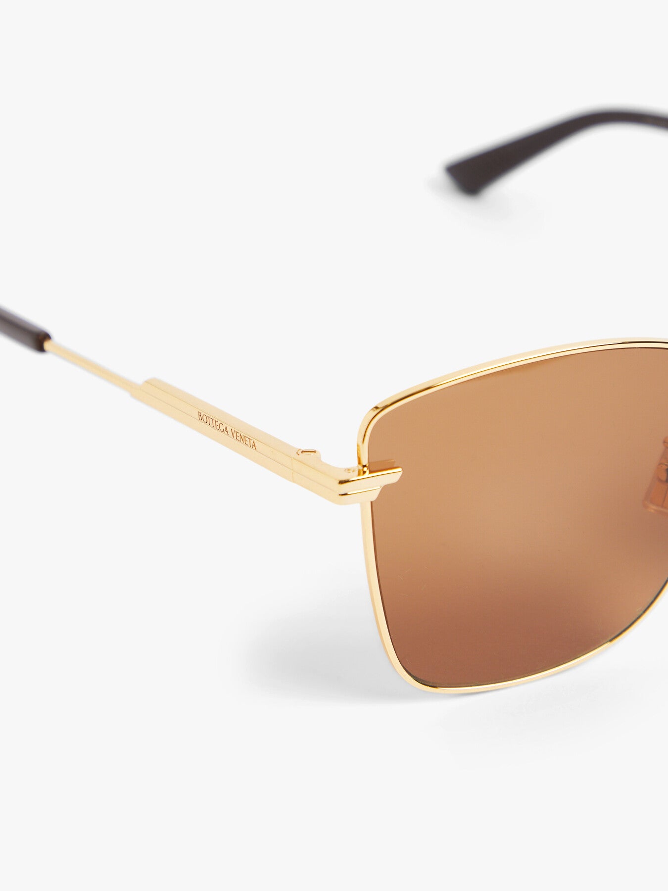 BV1237S Curved Square Metal Sunglasses