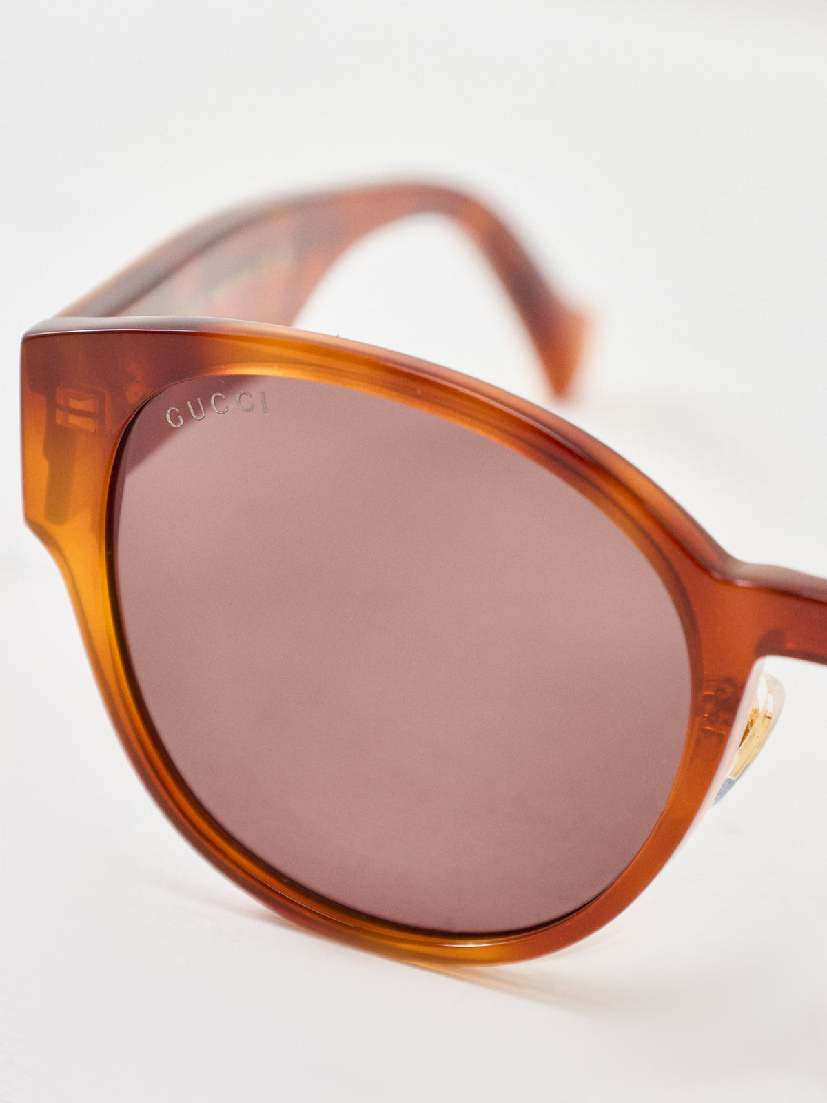 GG1304SK Gucci Stripe Recycled Acetate Round Sunglasses
