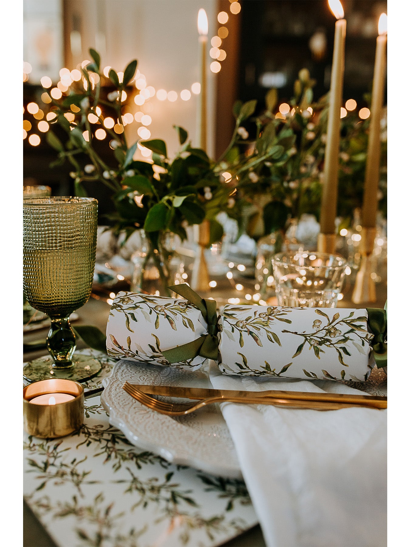 Mistletoe Christmas Crackers Pack Of 6