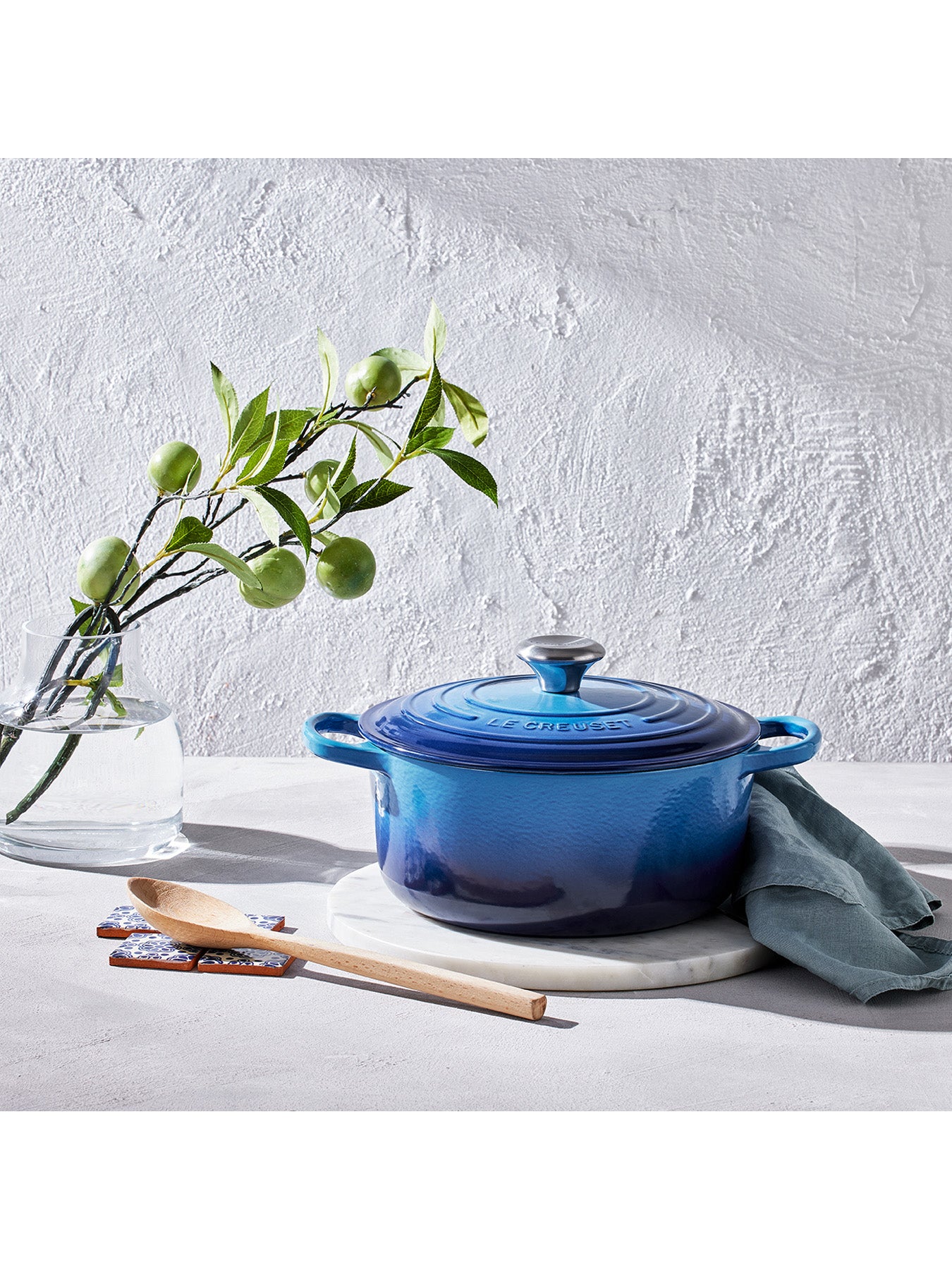 Cast Iron Round Casserole 28cm