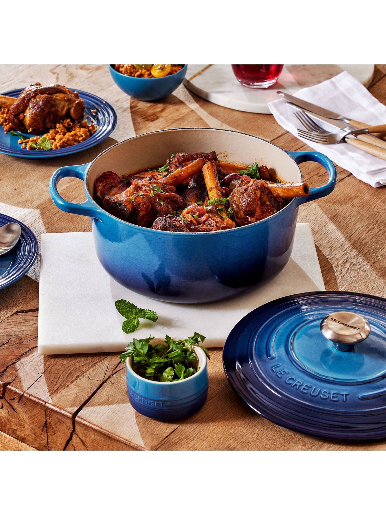Cast Iron Round Casserole 28cm
